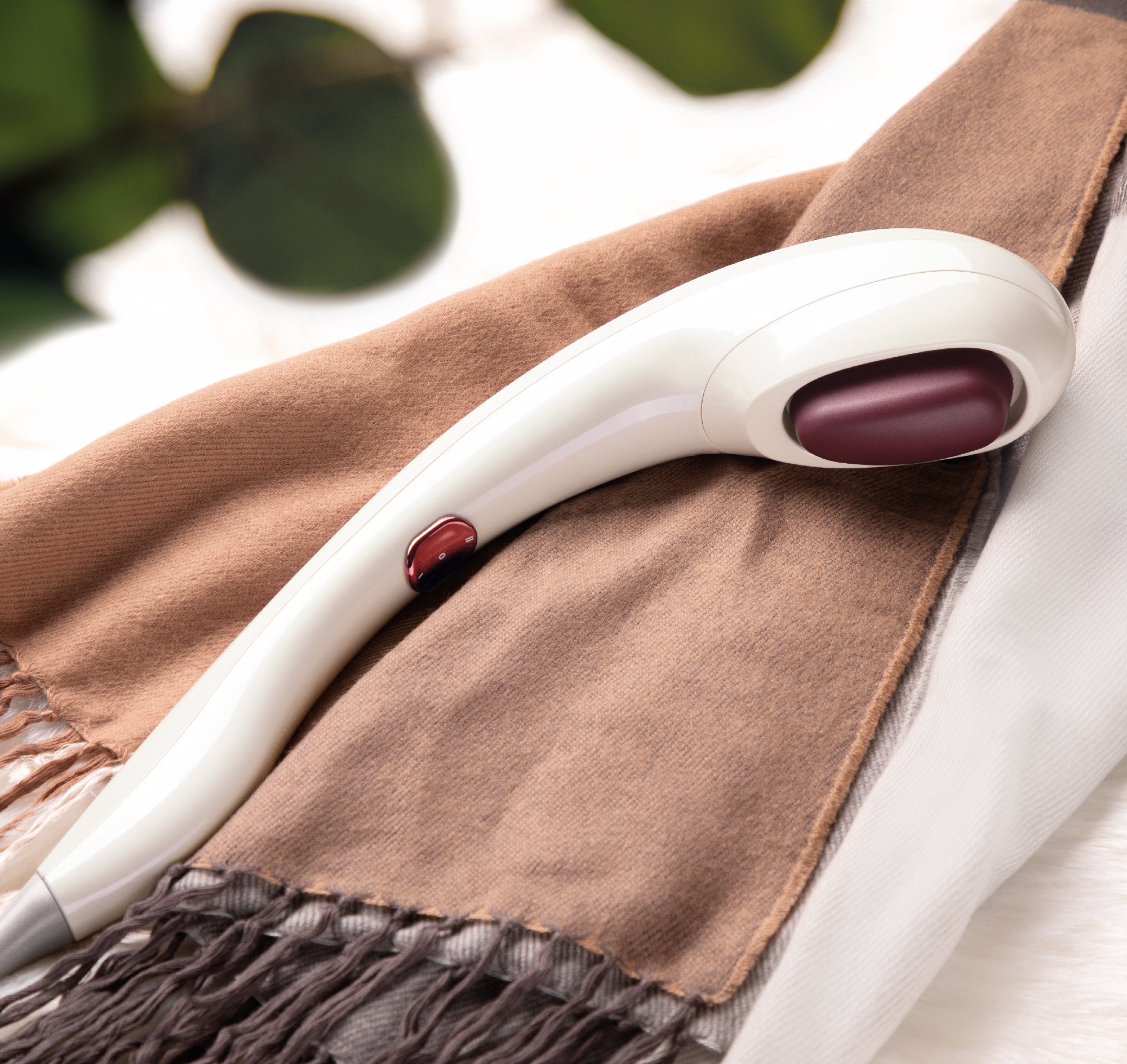 uPamper Lite Handheld Massager